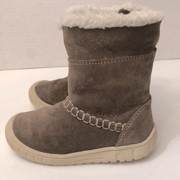 Geox Light Gray Suede Faux Fur Snow Boot Side Zipper Toddler Size 6.5 - Picture 3 of 7